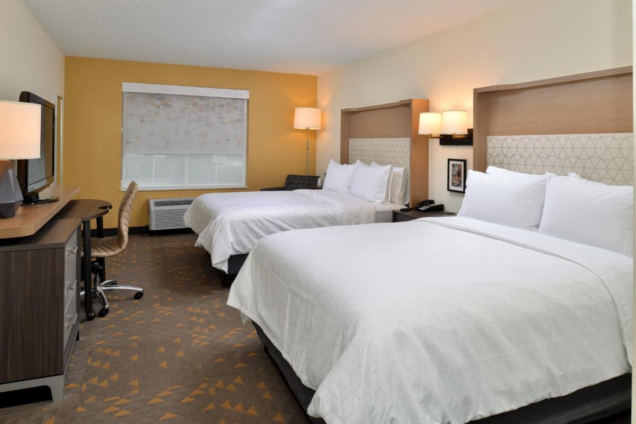 Holiday Inn Hotel & Suites Overland Park-Convention Center By Ihg Exterior photo